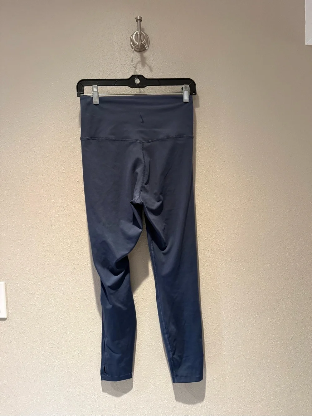 Nike Blue Dir Fit Yoga High Waisted Navy Blue Leggings Keyhole Ankle Cutout Deta